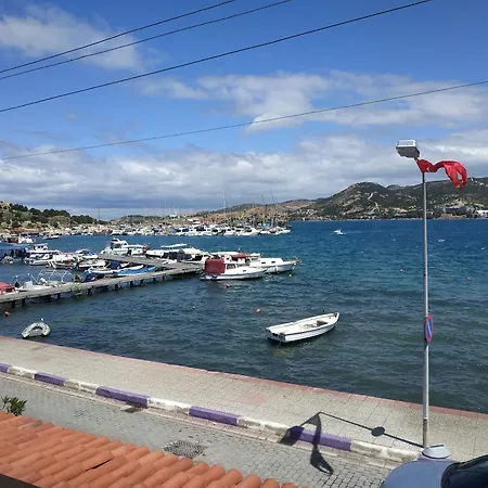 Yali Foça