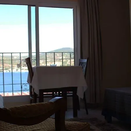 Hotel Yali Foca