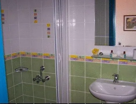 Hotel Yali 3*