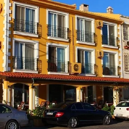 Yali Hotel