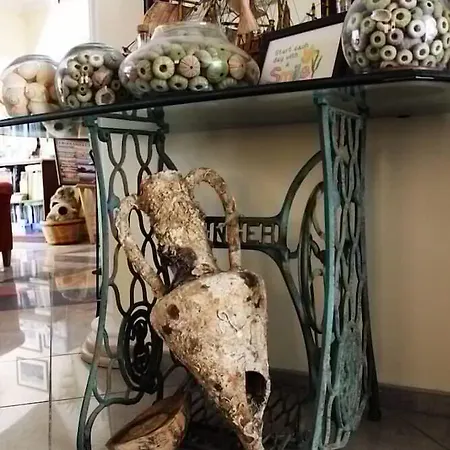 Yali Foca