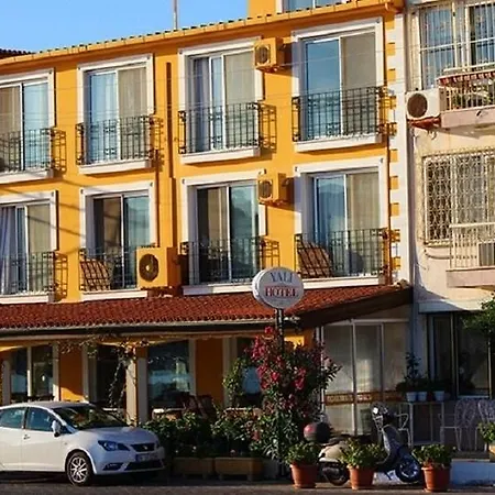 Hotel Yali 3*